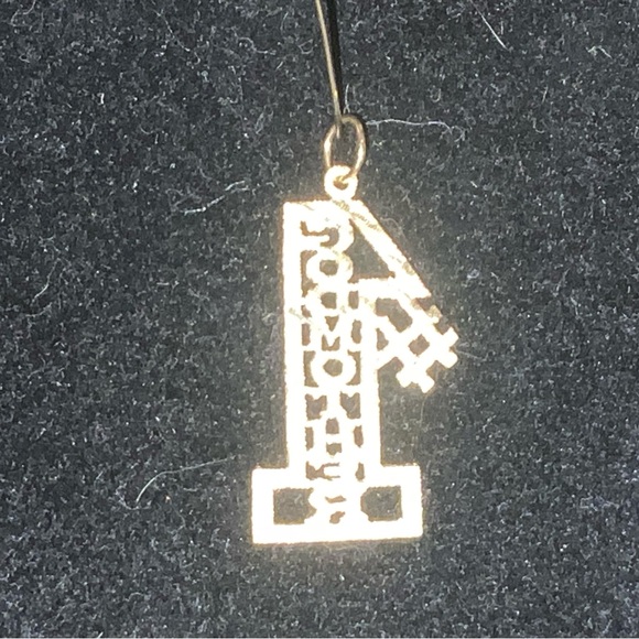 SOLD 🛑 #1 GODMOTHER ❣️ 14K Yellow Gold Pendant or Charm (Early 1990’s) - Picture 6 of 8